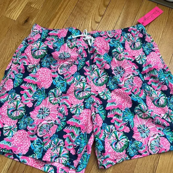 Men's lilly deals pulitzer swim trunks
